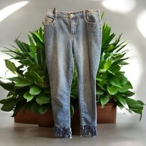 Fringe Bottom Embellished Jeans